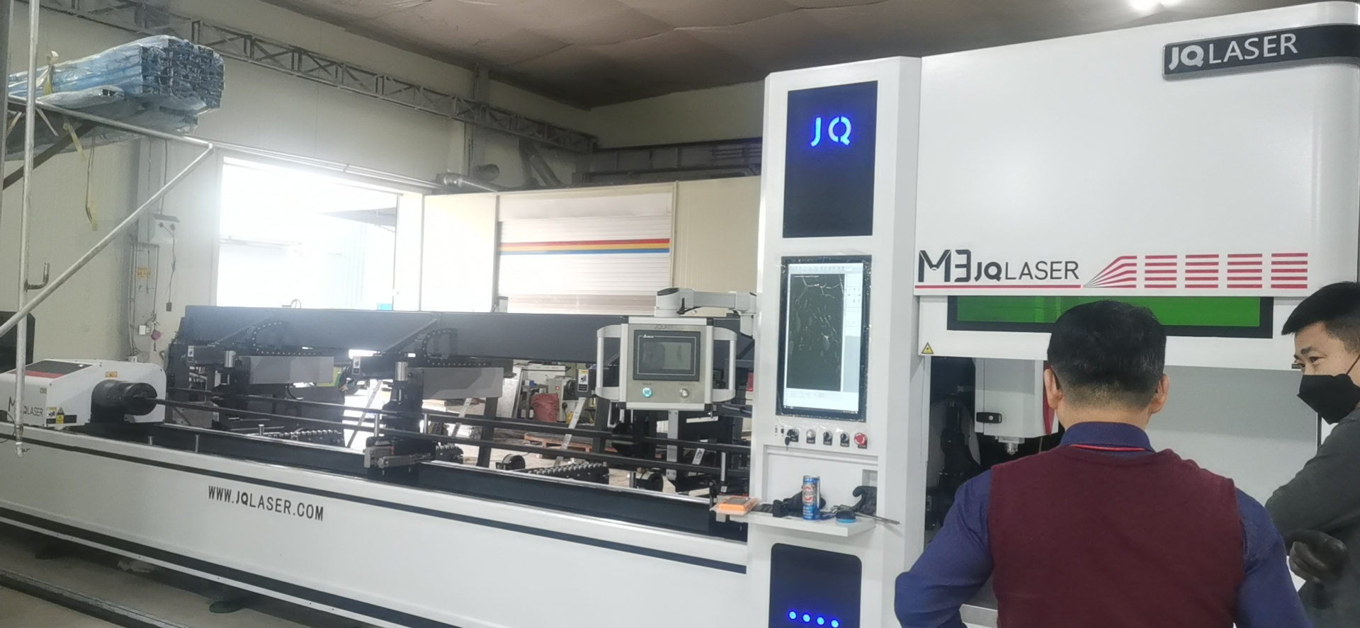 China manufacture pipe laser cutter equipment steel iron tube and pipe cutting tube laser cutting new machine