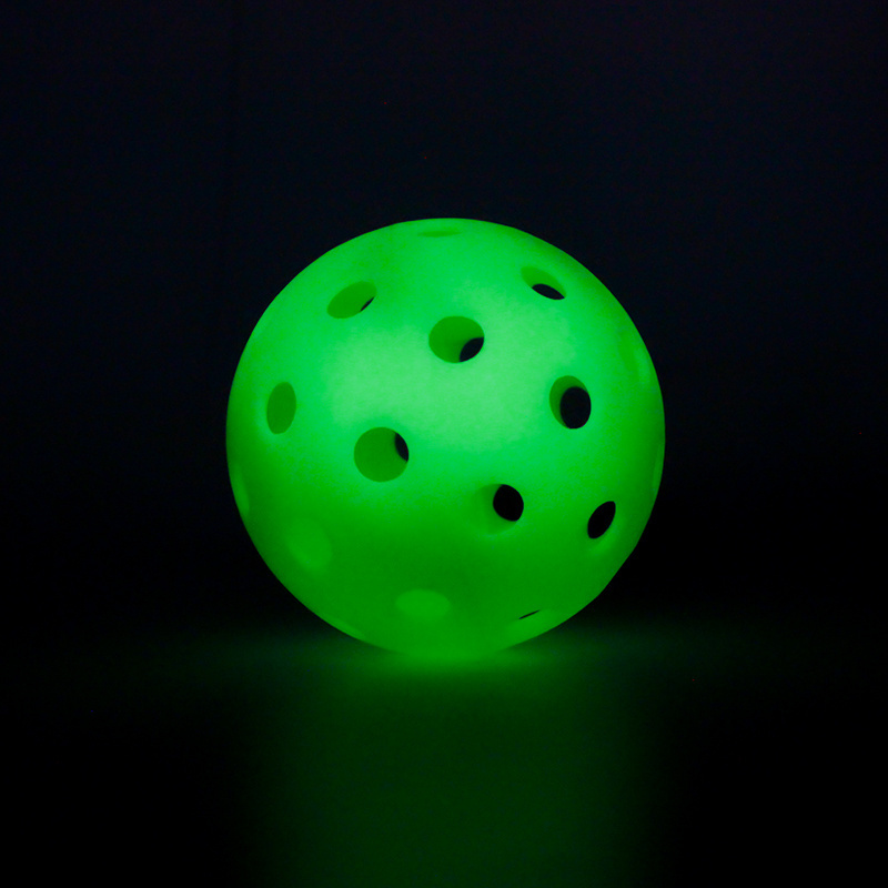 Hot Selling Outdoor Pickleballs With Light 40 Holes Led Light Up Pickle Balls Pickleball Led Glow Balls