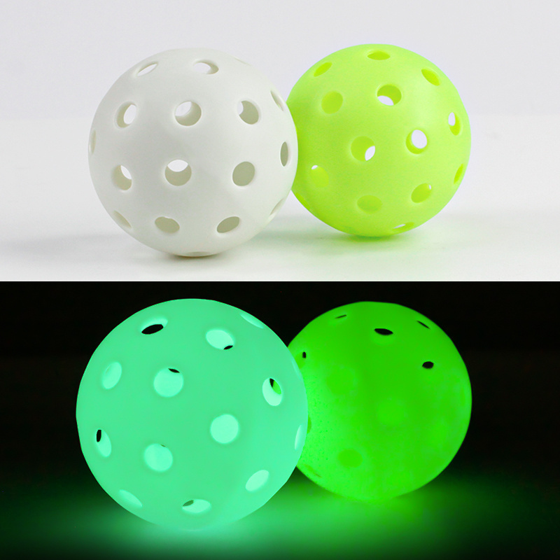 Hot Selling Outdoor Pickleballs With Light 40 Holes Led Light Up Pickle Balls Pickleball Led Glow Balls