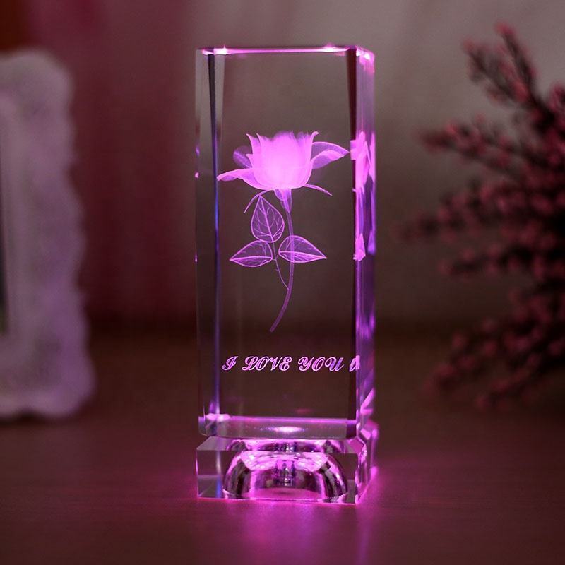 3D Laser Engraved Crystal Glass Rose Flower Cube With Led Light Base For Wedding Souvenirs Guests