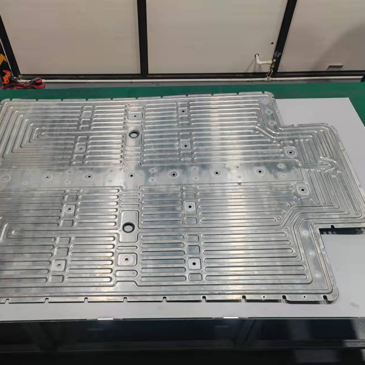 Aluminum Vacuum Brazing EV Cooling Plate Liquid Water Cold Plate for Electric vehicle clean energy Cell Battery Pack