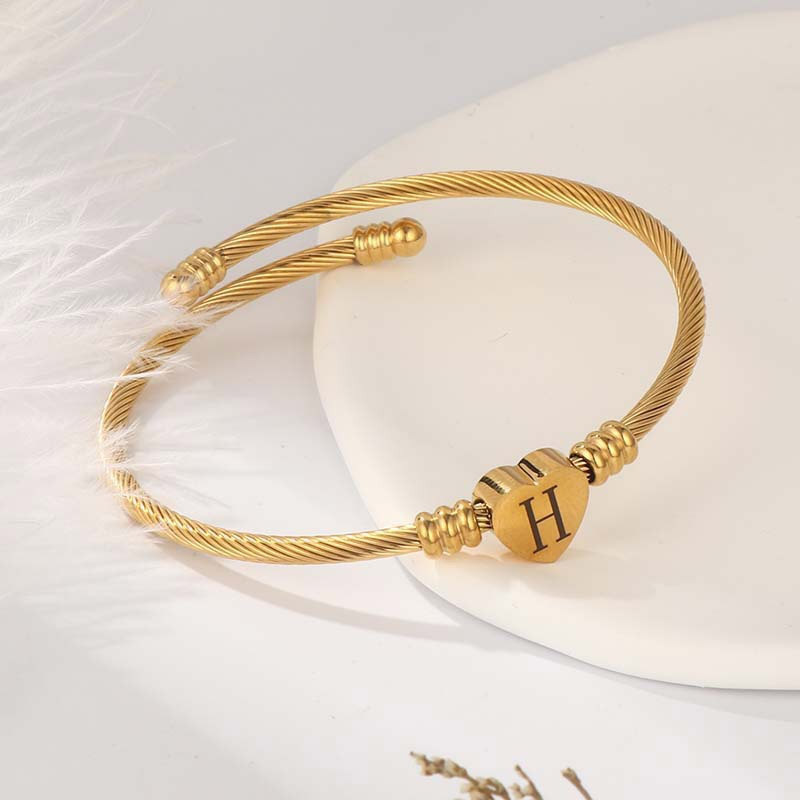 Low MOQ 10pcs Wholesale fashion bangle gold love stainless steel heart bracelet