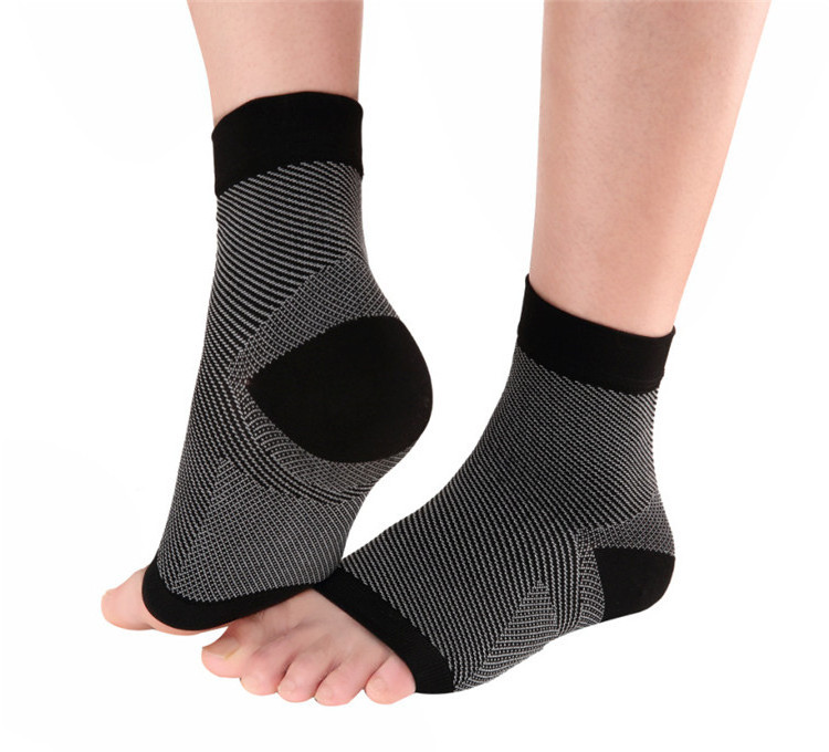 20-30 mmHg Foot Compression Sleeves Plantar Fasciitis socks for Ankle Support