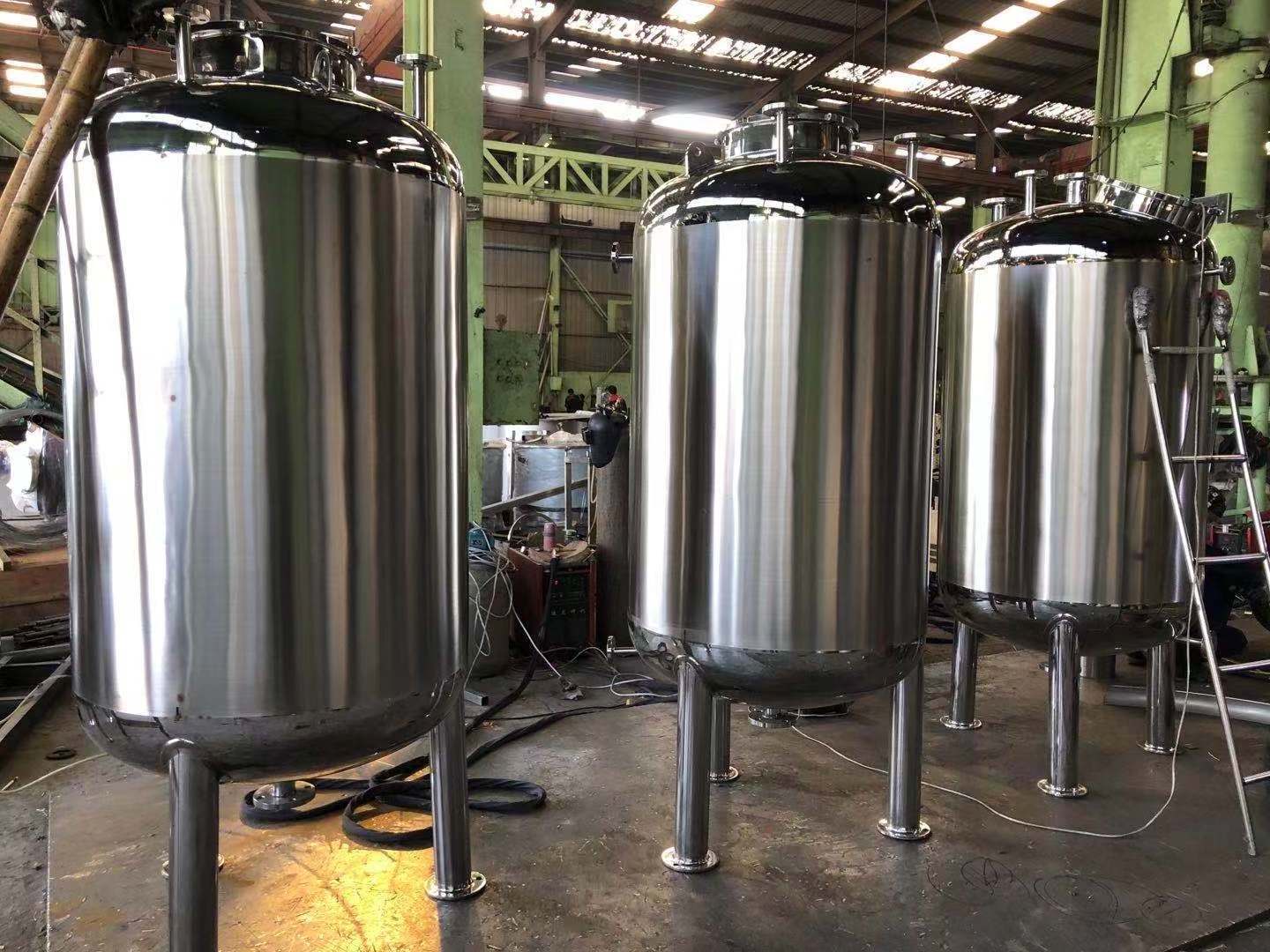 200-8000L Sanitary Food Grade Vertical Stainless Steel Water Cosmetic Chemical Pressure Vessel Storage Tank