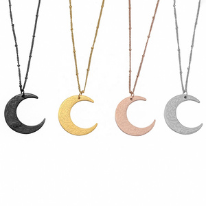 Fashion Stainless Steel 18k Gold Plated Ayatul Kursi  Moon Pendant Necklace Arabic Sleeve Engraved Mantra Islam Muslim Necklace