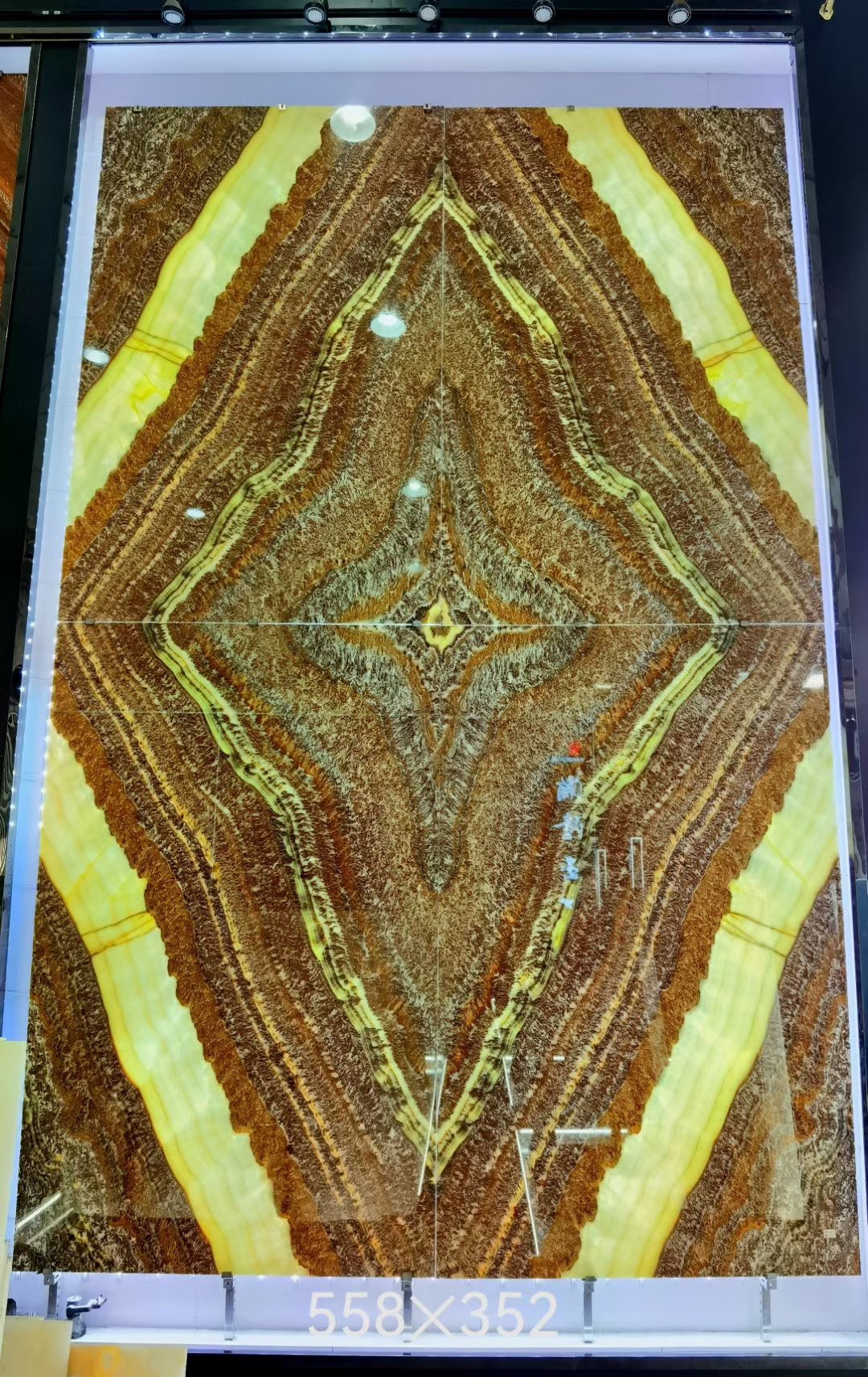 Crystal Pakistani Onyx Stone Tiles Marble Jade Slab Floor Tile with red green orange pink Gold Brown onyx slab