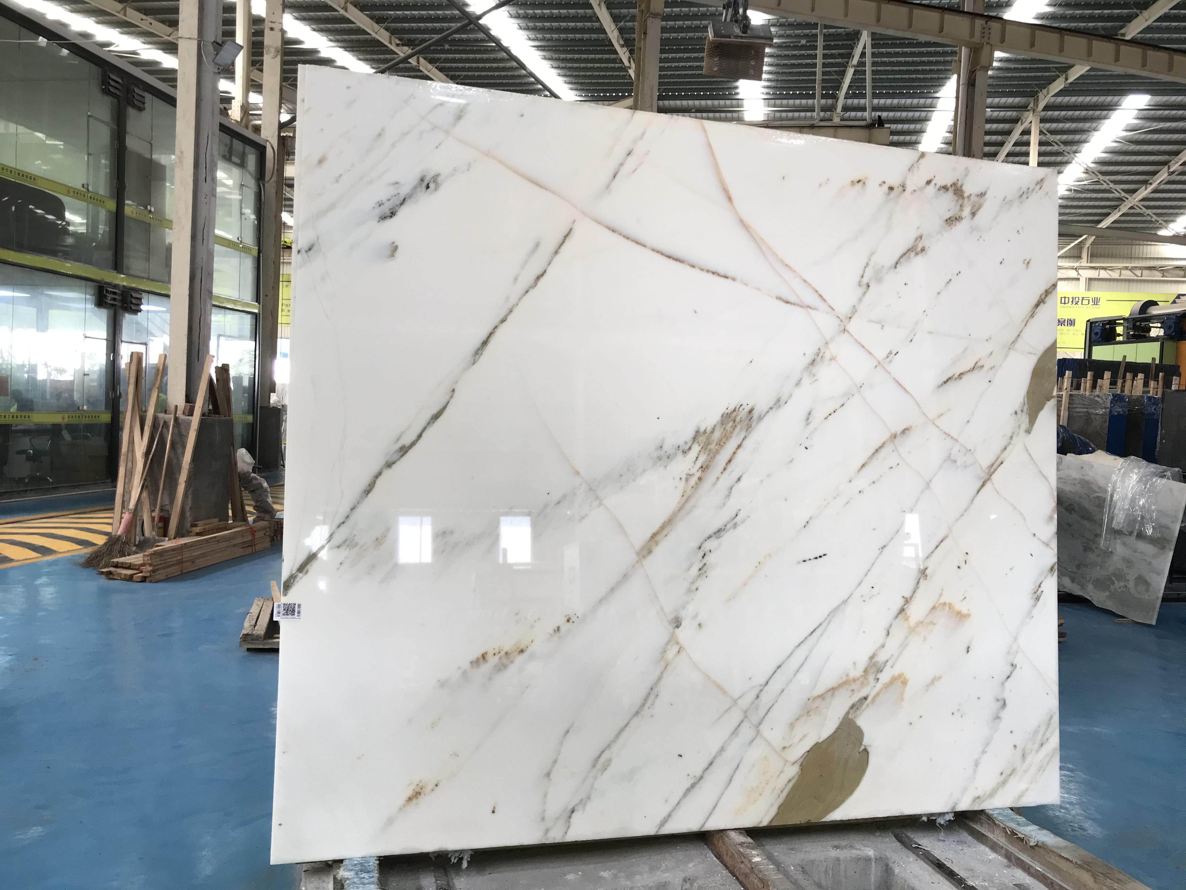 Wholesale Factory Natural Calacatta Gold Marble Slab for Bathroom Floor Walls