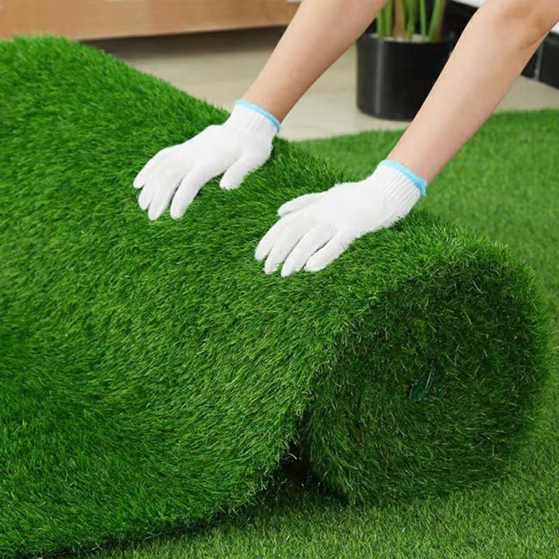 New PP Material Sports Floor Artificial Grass Carpet for Outdoor Football Landscaping for Indoor and Outdoor Use