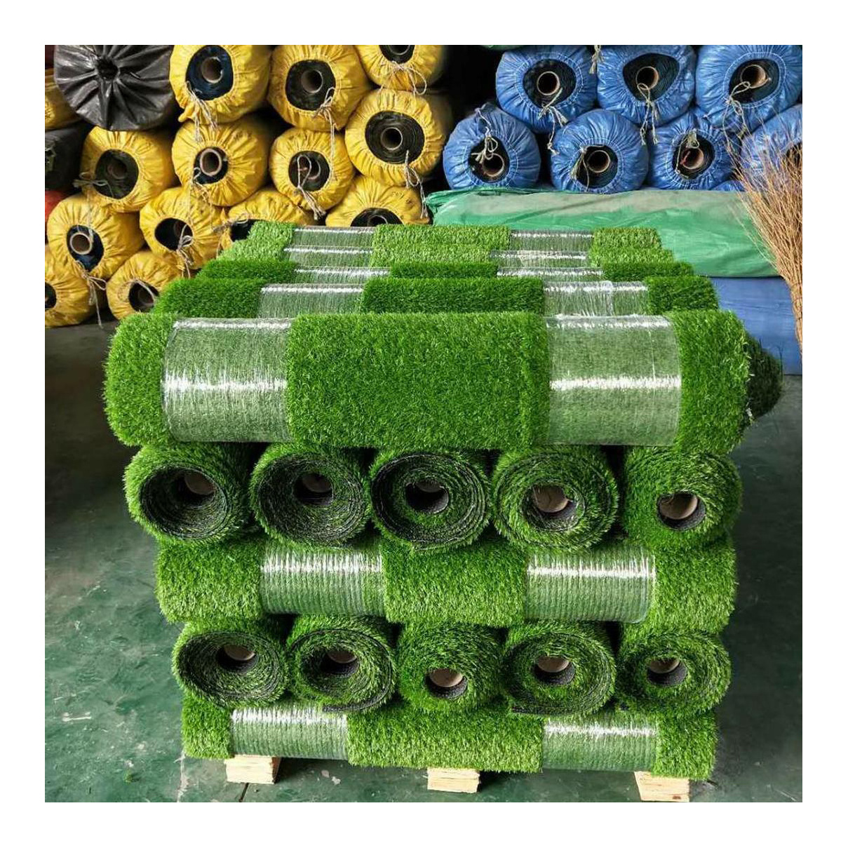 New PP Material Sports Floor Artificial Grass Carpet for Outdoor Football Landscaping for Indoor and Outdoor Use