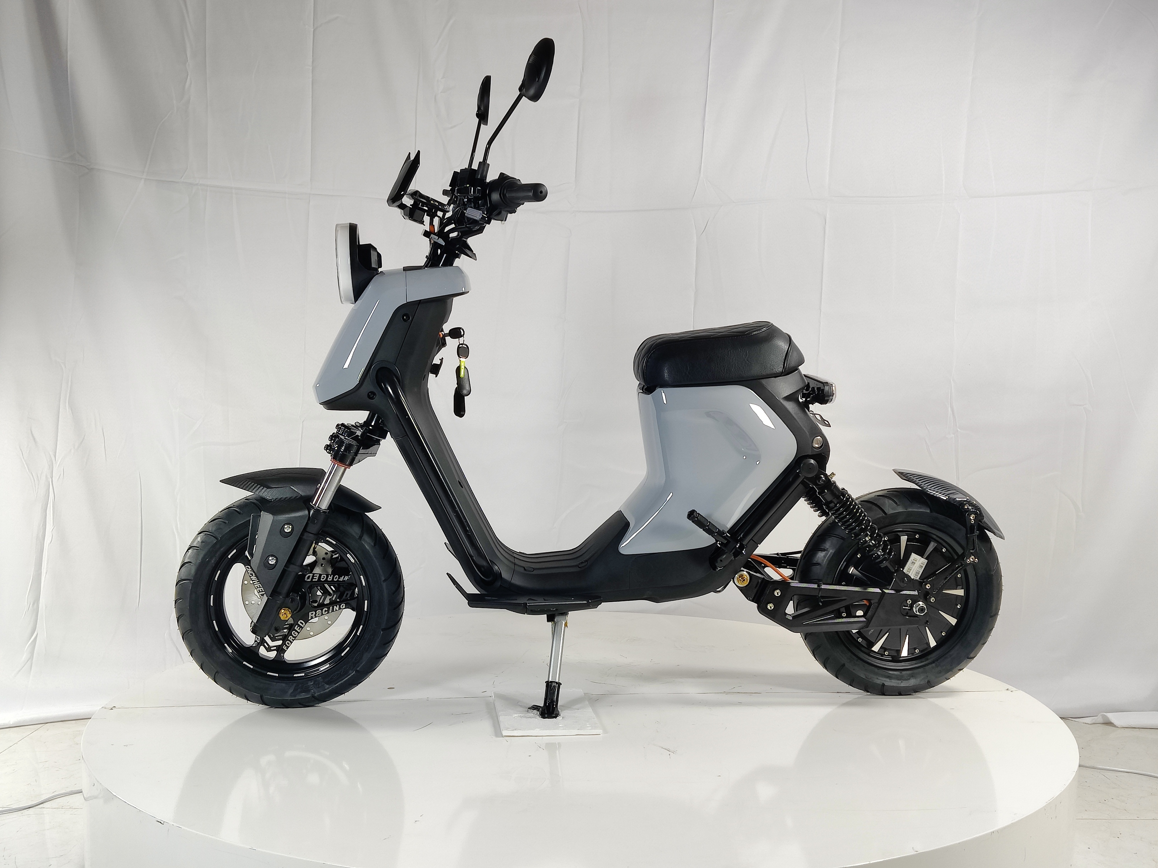 Vimode wuxi manufacturer electric moped bike brand new 1000W two wheeled adult electric scooter