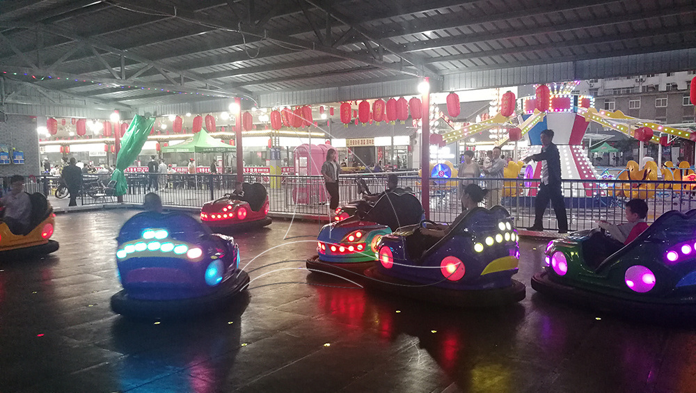 China top amusement antique bumper cars for adult and kiddie for sale