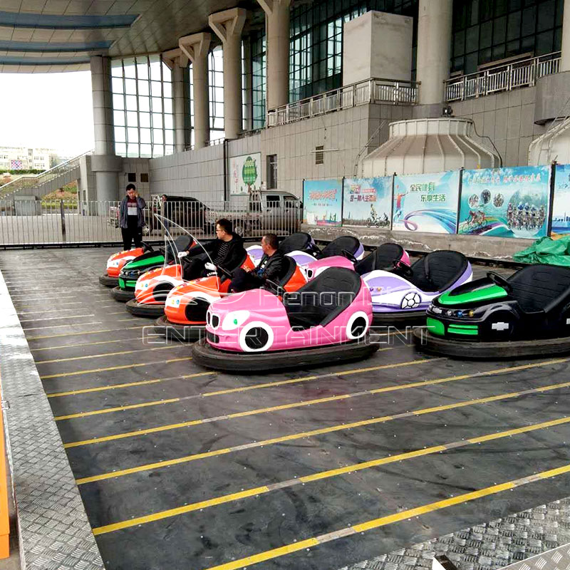 Indoor bumper car floor theme park equipment electric bumper car ride for sale