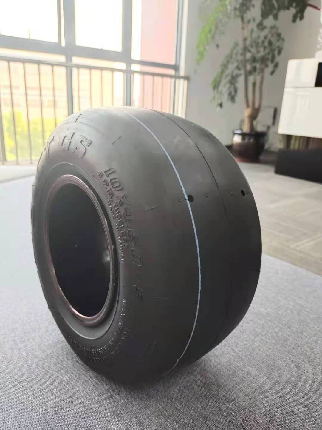 Slick tyre slick kart tyre 10X4.6-5 for racing kart KT100 Tillotson T225RS Briggs 206 kart tyre