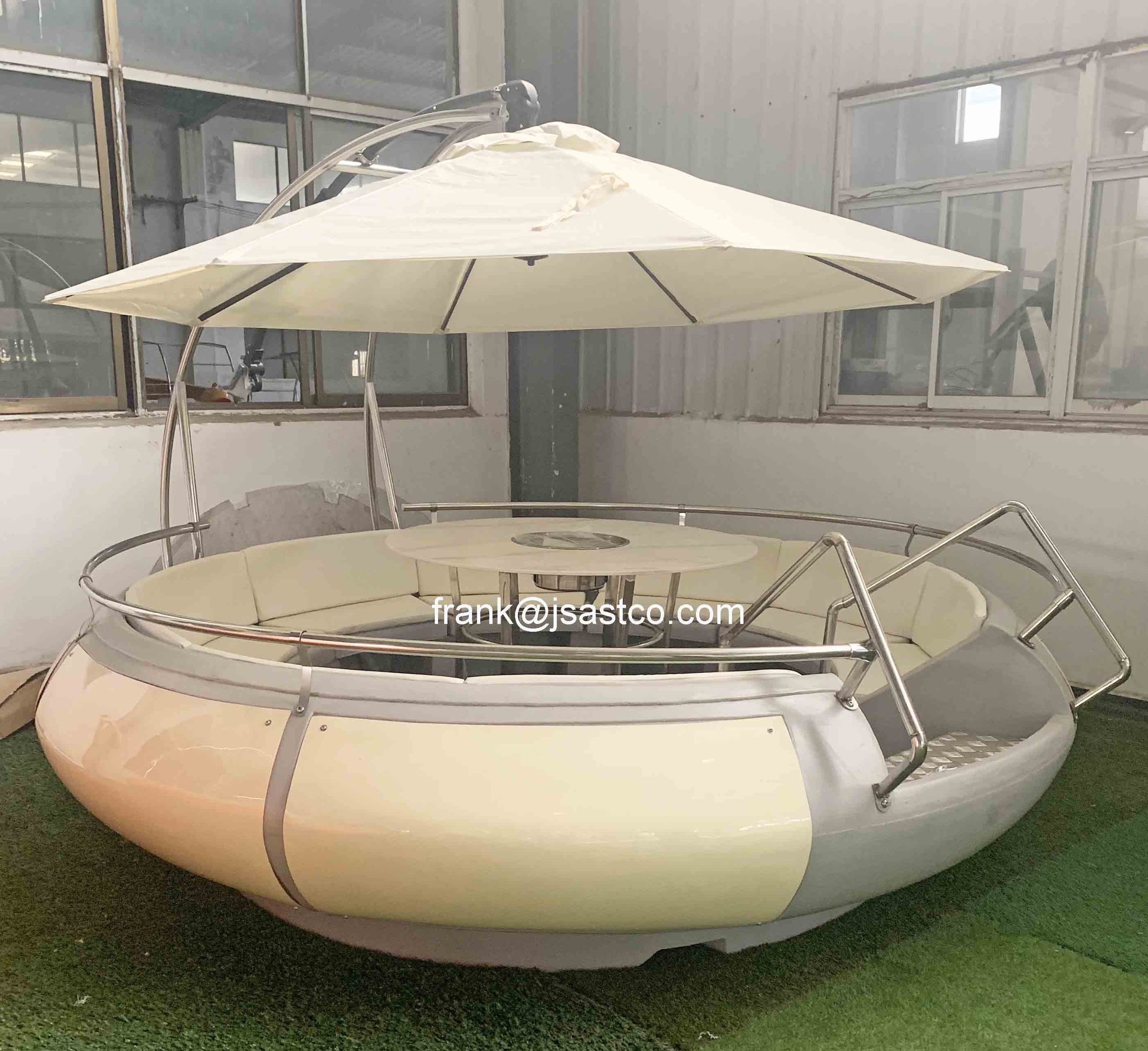 320cm diameter plastic electric bbq water donuts boat bbq other boat BBQ circular donut boat for amusement park