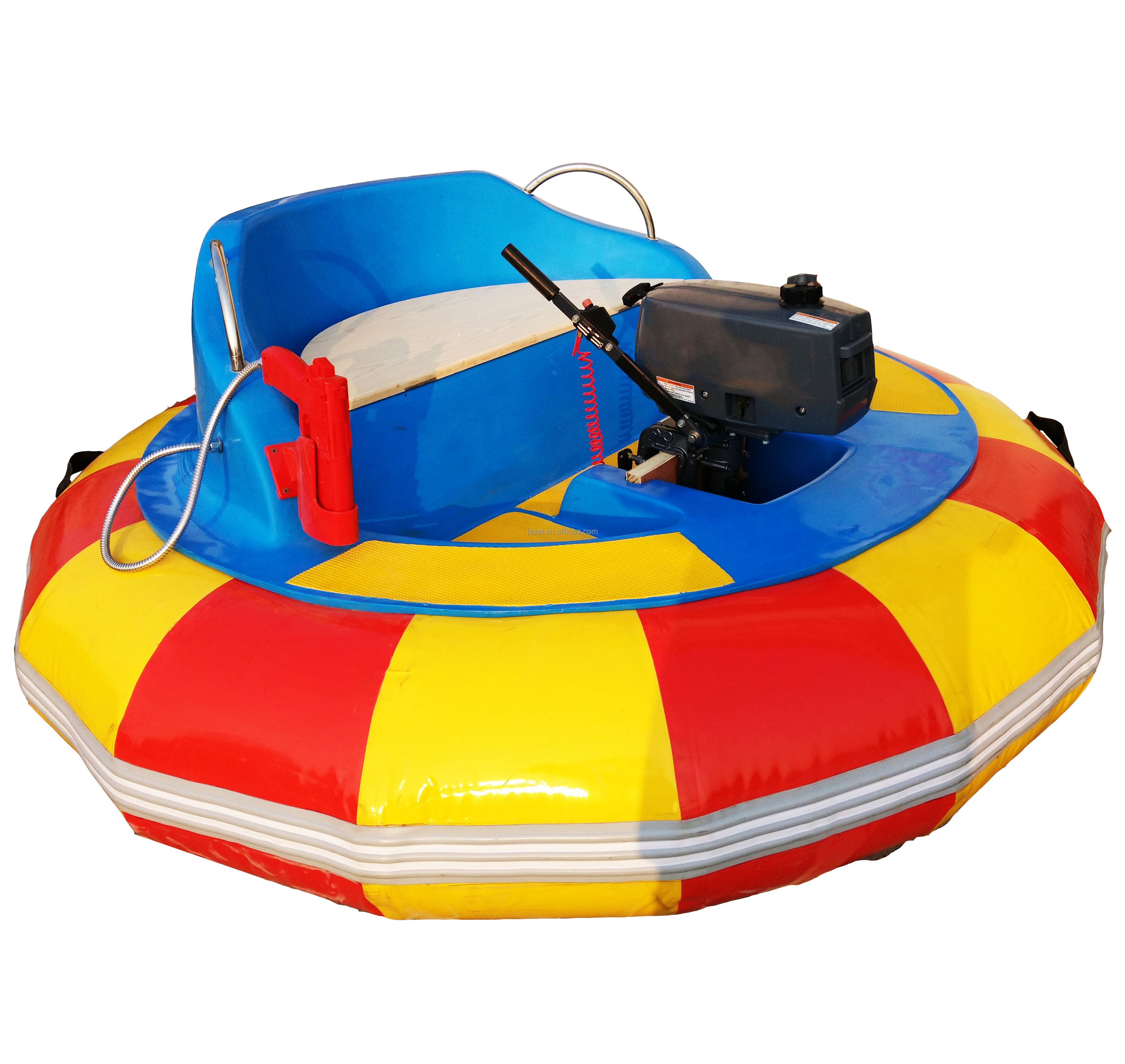 Adults kids electric bumper boat  for pool gas powered used commercial bumper boats for sale water bumper boats with water gun