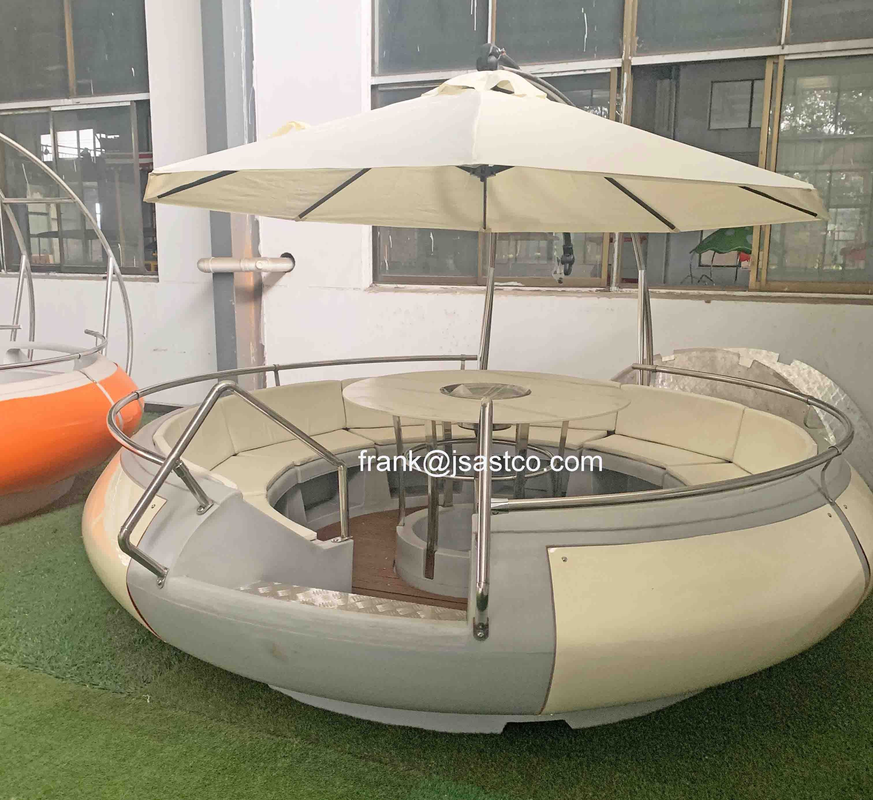 320cm diameter plastic electric bbq water donuts boat bbq other boat BBQ circular donut boat for amusement park