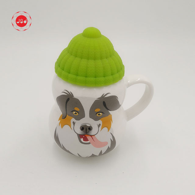 2019 new design  Christmas gift ceramic mug snowman decal snowman shape mug with silicon lid