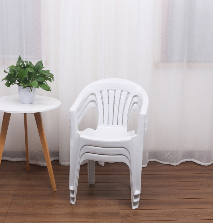 Cheap Wholesale Modern Stackable Garden Chair Outdoor Portable White Strong Plastic Chair For Events Wedding