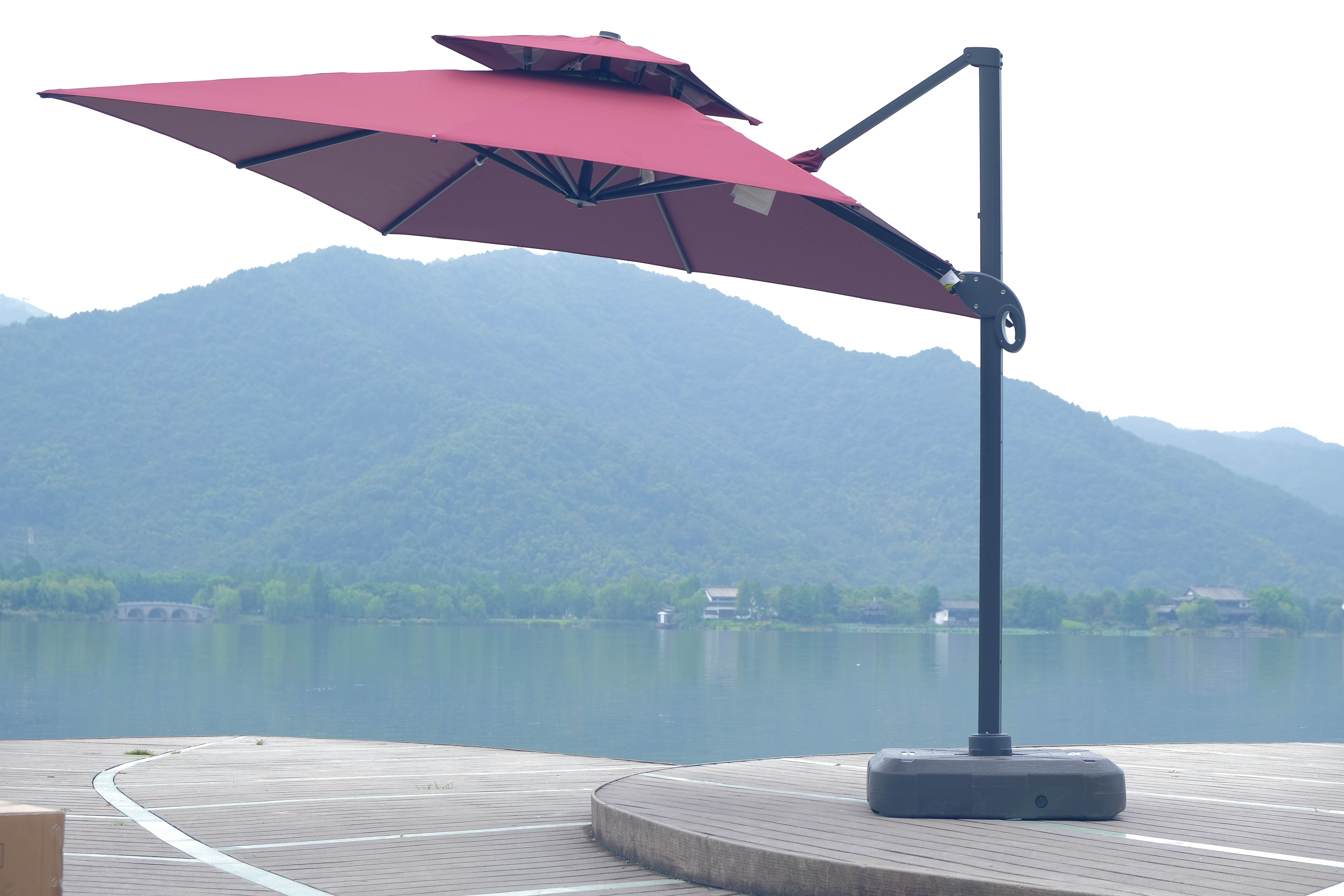 Modern Roma Outdoor Waterproof Cantilever Sun Parasol Hanging Garden Patio Umbrella for Restaurant Beach Hotel Furniture