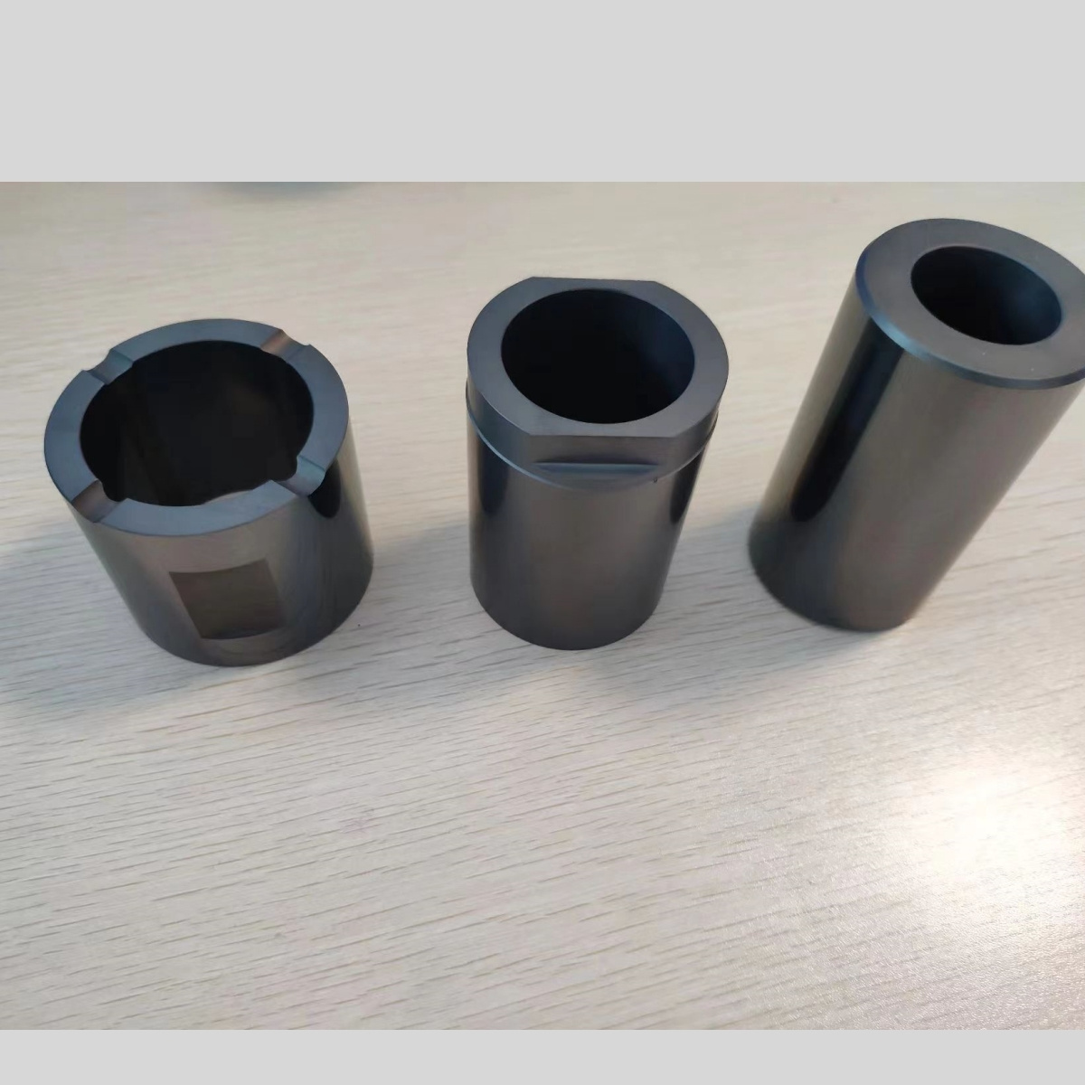 Pressuring Sintered Silicon Carbide SSIC Ceramic Chemical Pump Spindle Sic Bushing