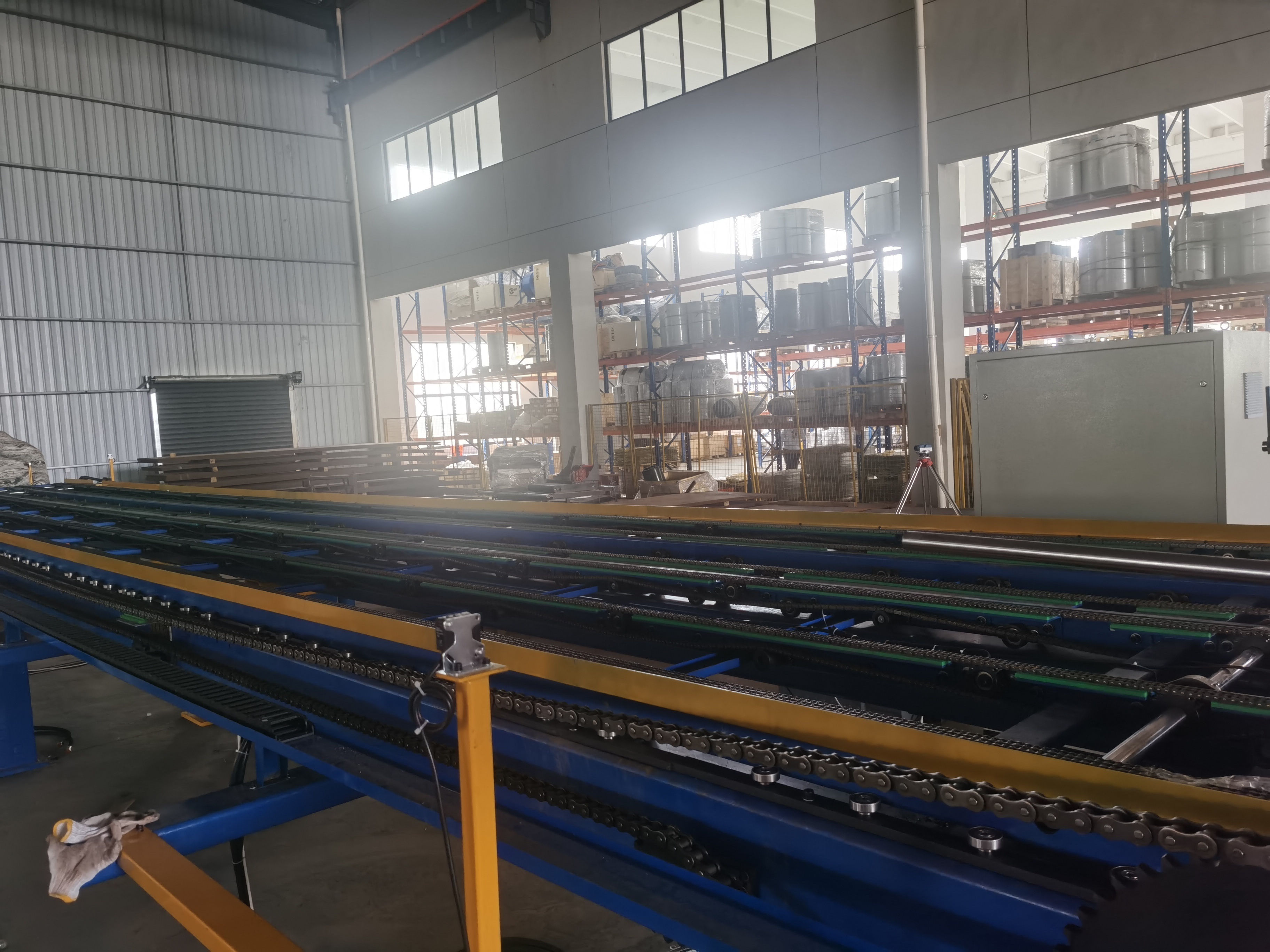 Automatic Whole truck vehicle loading and unloading used in large warehouse