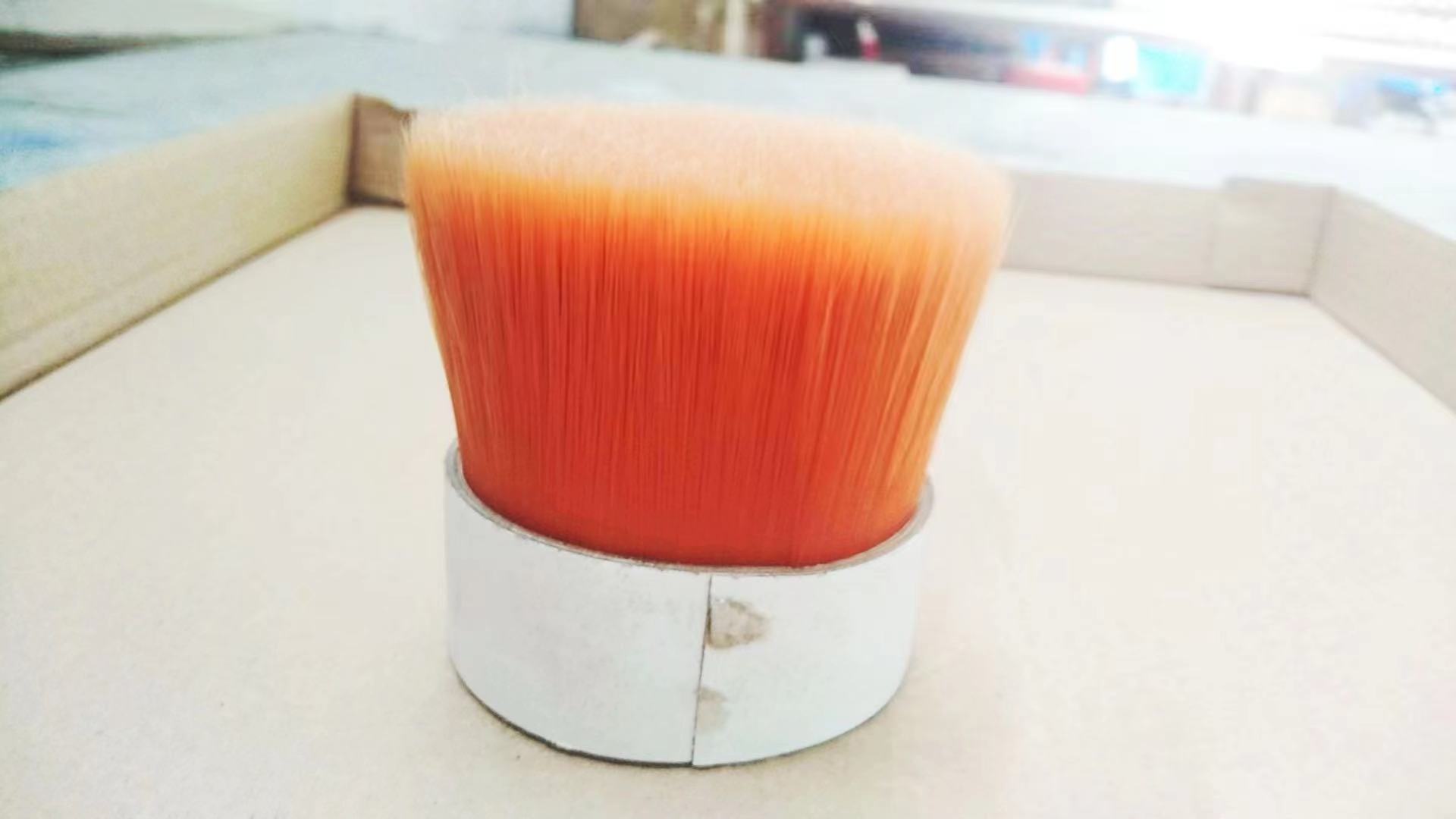 Professional High Quality 63mm Paint Brush with Long Wooden Handle and Orange Filament