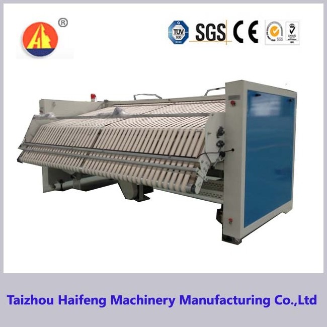 Laundry folding machine for cloth