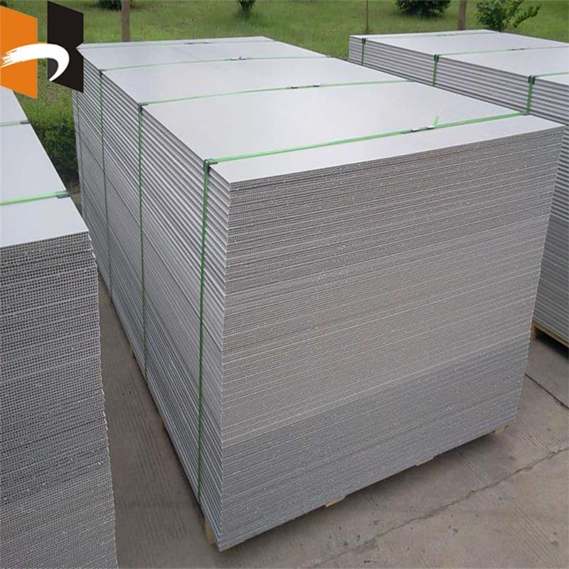 Construction Usage High Strength 18MM PP Hollow Plastic Formwork Board