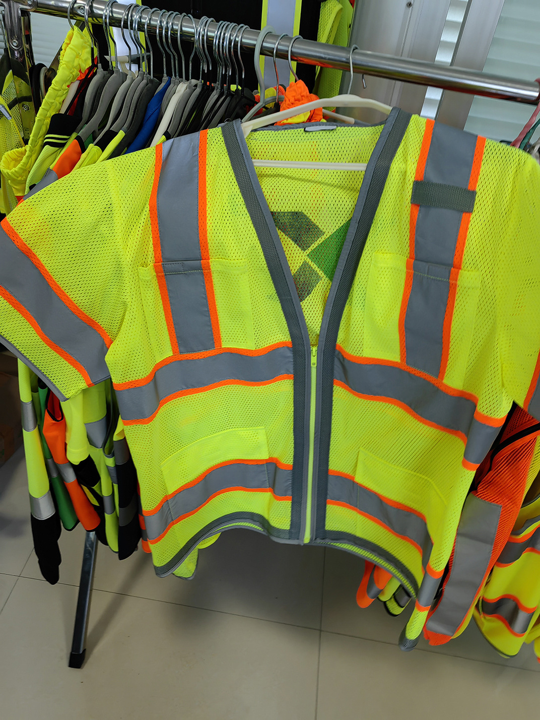 HBC Wholesale Reflective Vest Strip Mesh Fabric Construction Security Safety Vest Reflective Clothing With Logo