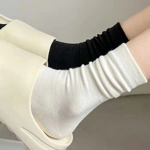 Unisex High Quality Compression  Socks Boneless Loose Ladies Solid Color Pile Black and White Japanese Cotton Stockings