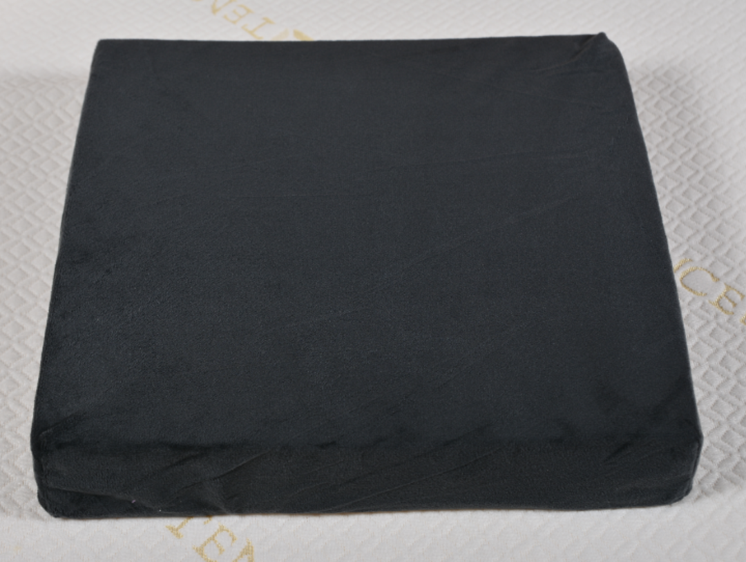 Customized Hot Sale Comfortable Natural Latex Foam Punched Scrap Cushion Cover Sitting Layer Rubberized Sheet Mattress Topper