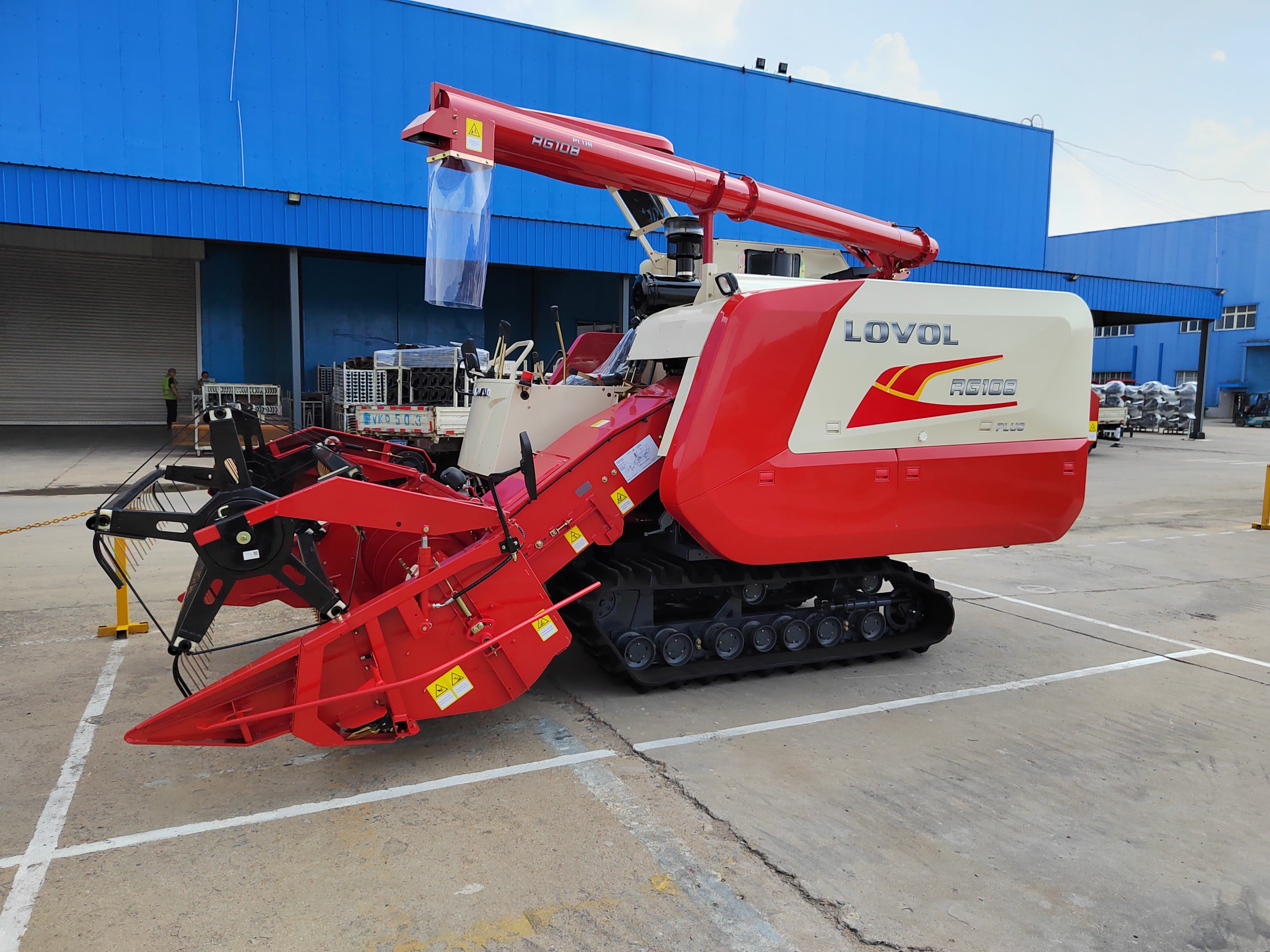 Customizable 100HP Rice and Wheat Combine Harvester for South American Market