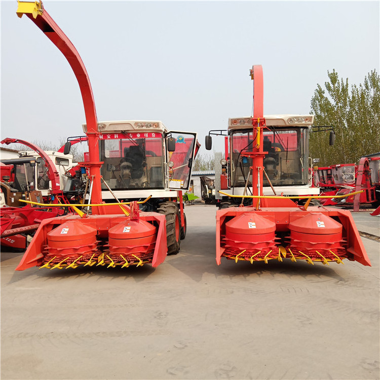 Self propelled green forage harvester mini corn combine harvester single row silage harvester