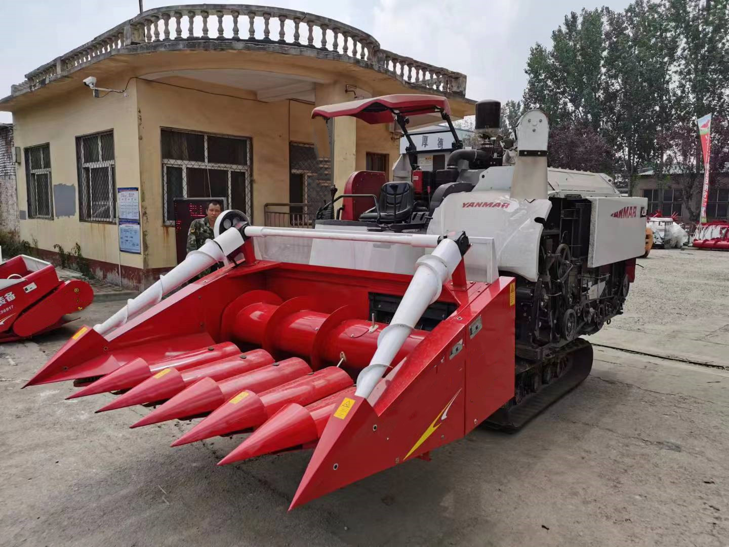 Wheat rice Harvester header Corn grass herbs windrower swather 1-2 meters harvesting width sorghum harvester