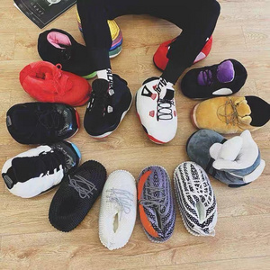 Drop shipping slipper shoe teenager adult winter indoor slipper sneaker slippers manufacturers