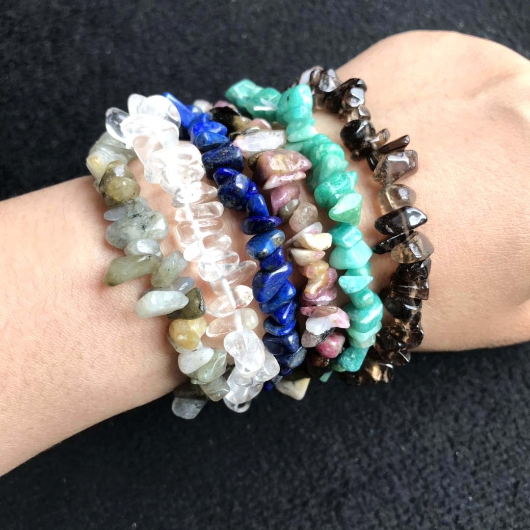 2019 Energy jewelry natural gemstone tumbled stretch chakra healing crystal chip bead bracelet charm