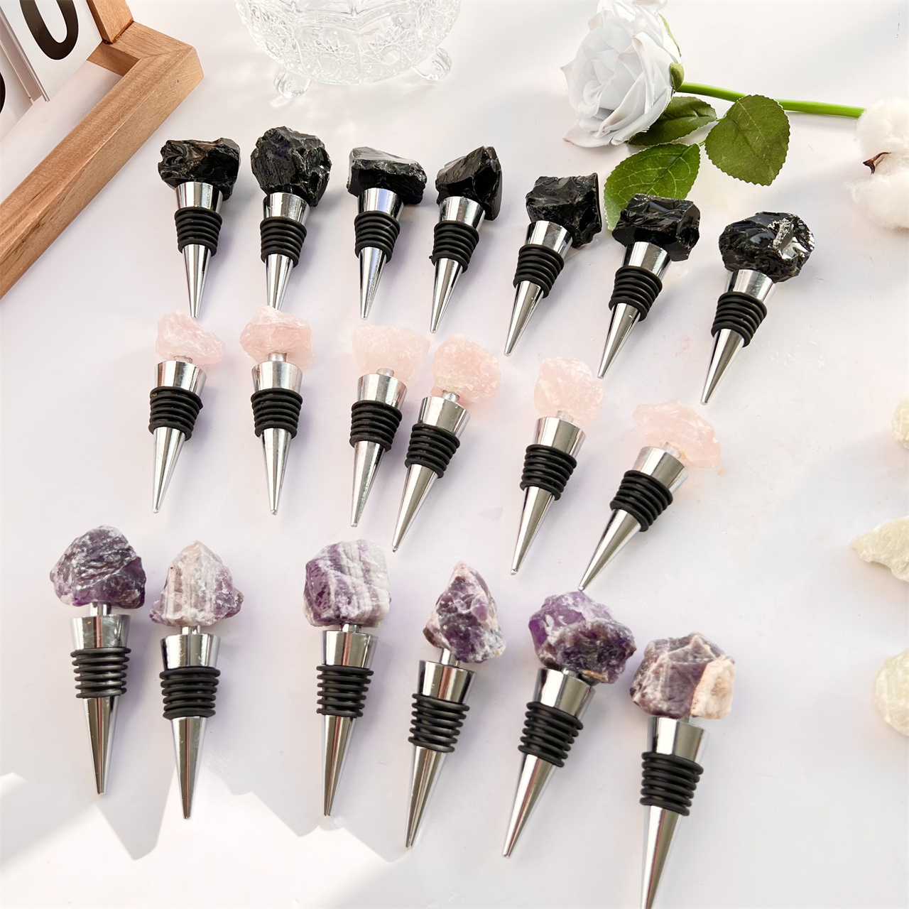 Natural Crystal Raw Wine Stopper Jade high-end Wine Bottle Stopper Amethyst Rose Quartz Wine Stopper