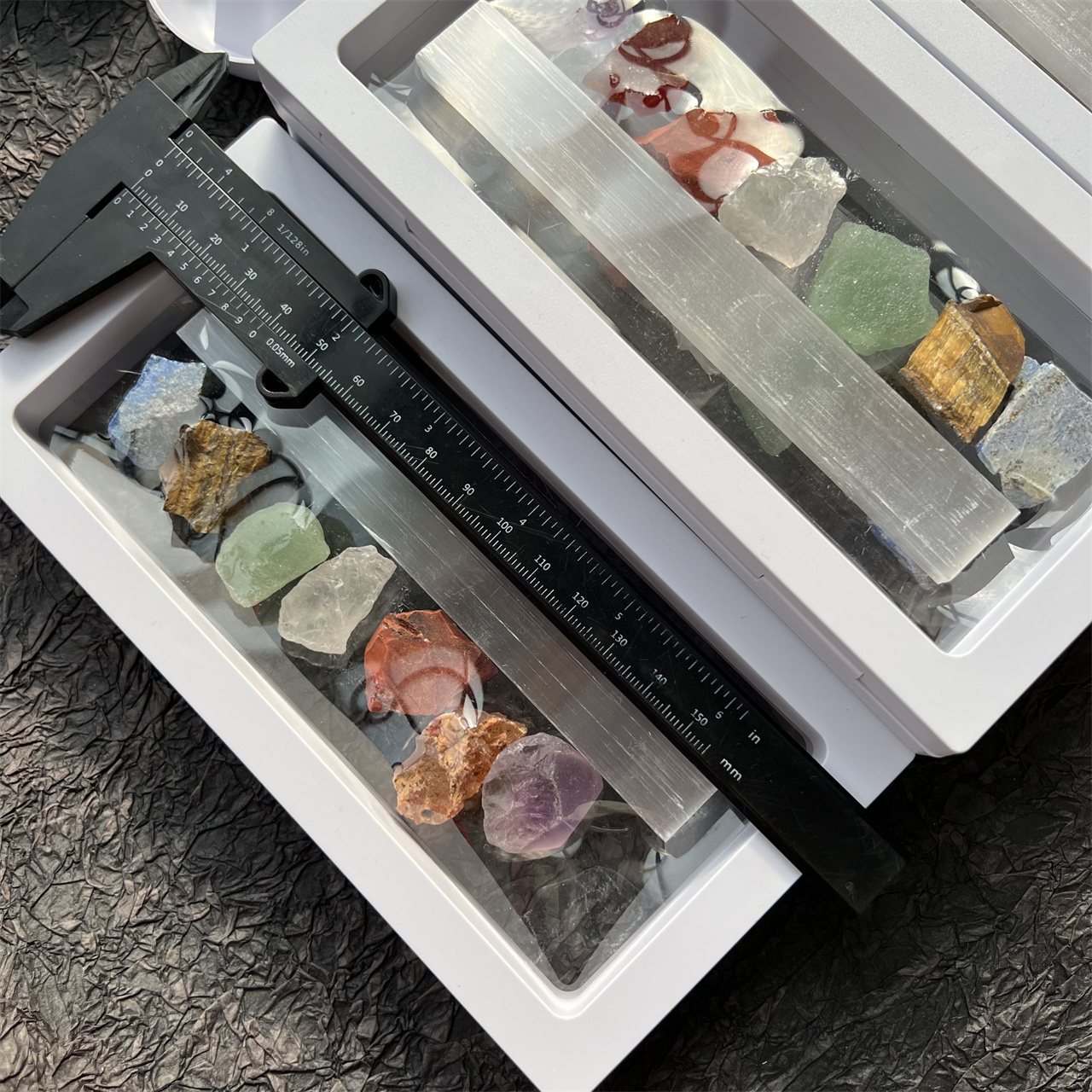 Natural  Crystal Gift Set of Seven Chakra Healing Stones Crystals in Raw Stone and Plaster Strips