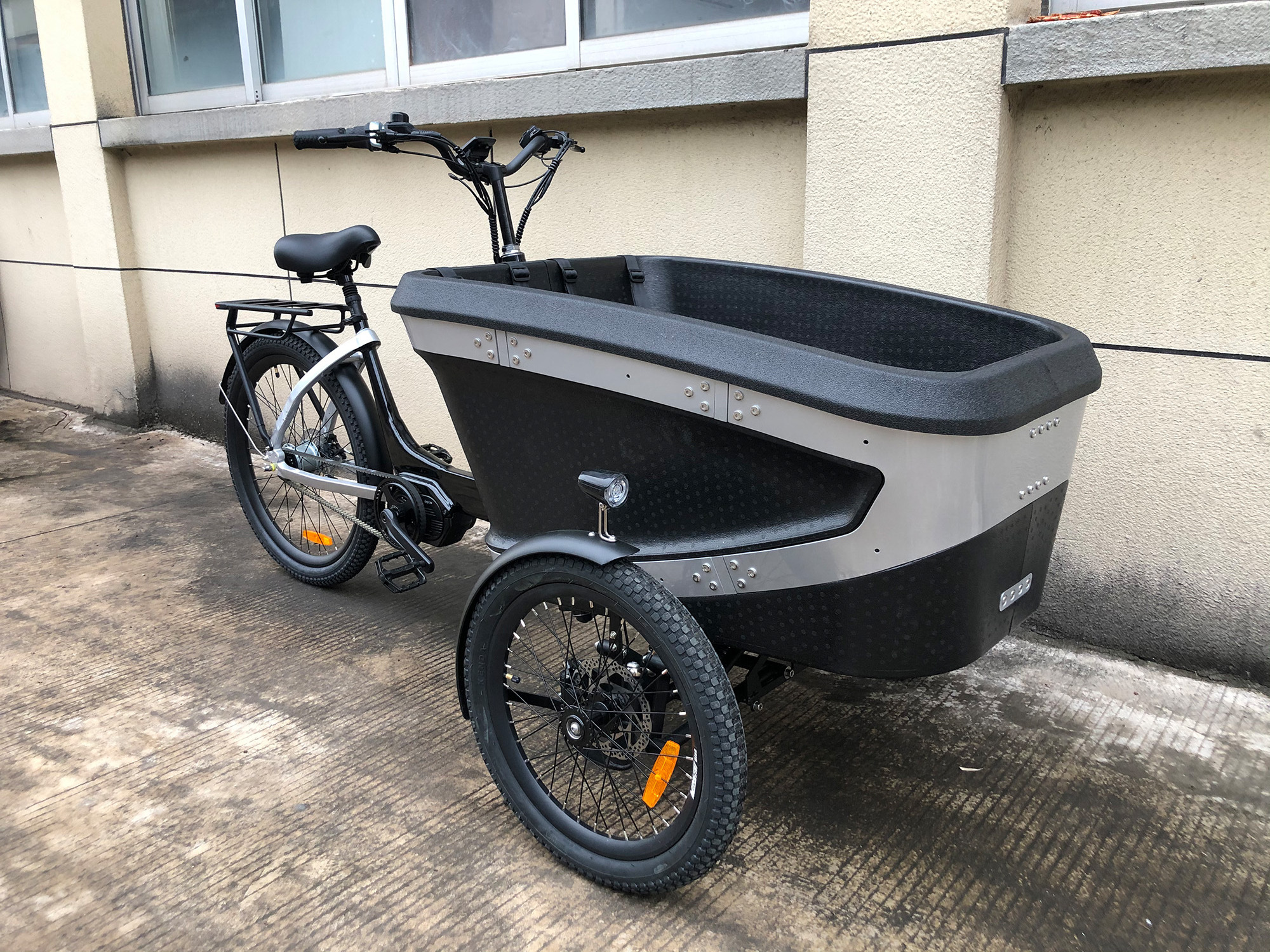 Kuake OEM custom electric tricycle for sale 500w fat tire electric trike etrike 3 wheel bicycle with rear basket