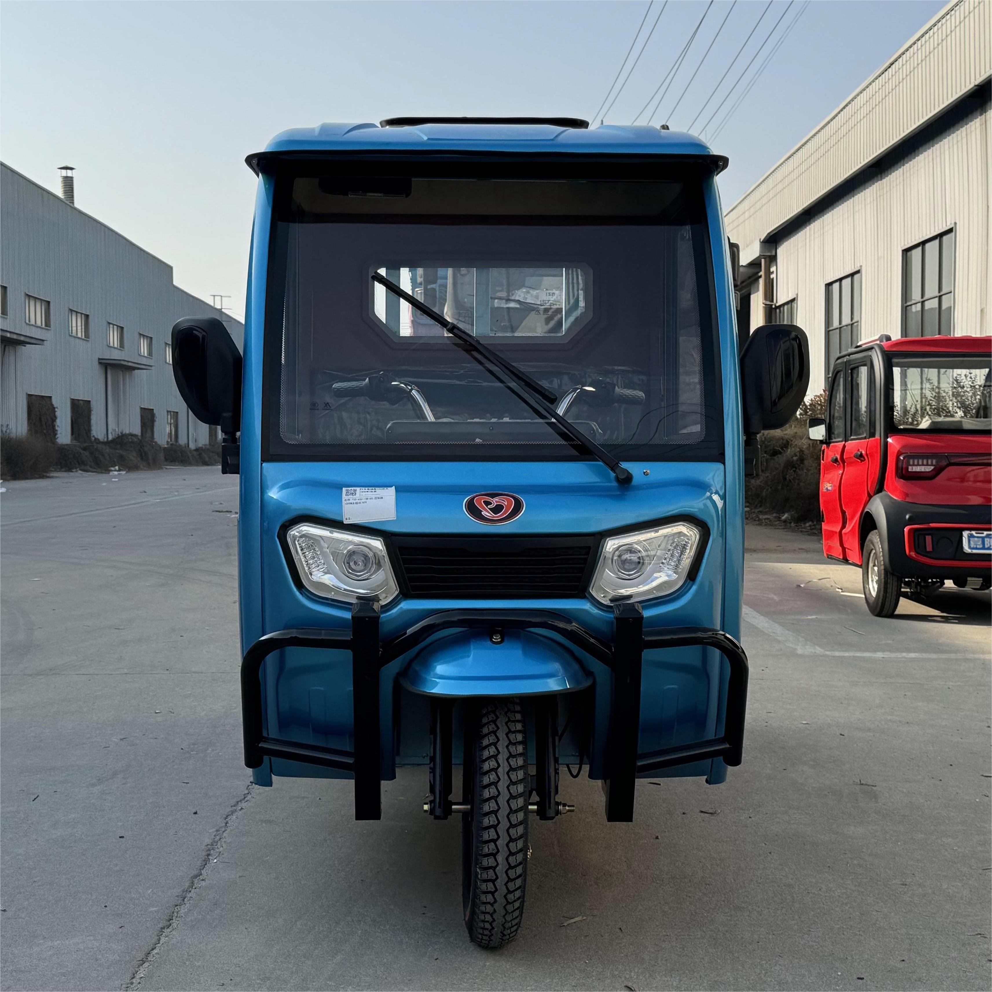 LB-QFB150M Cargo Tricycle Cabin Closed Van Truck Three Wheels Electric Tricycle