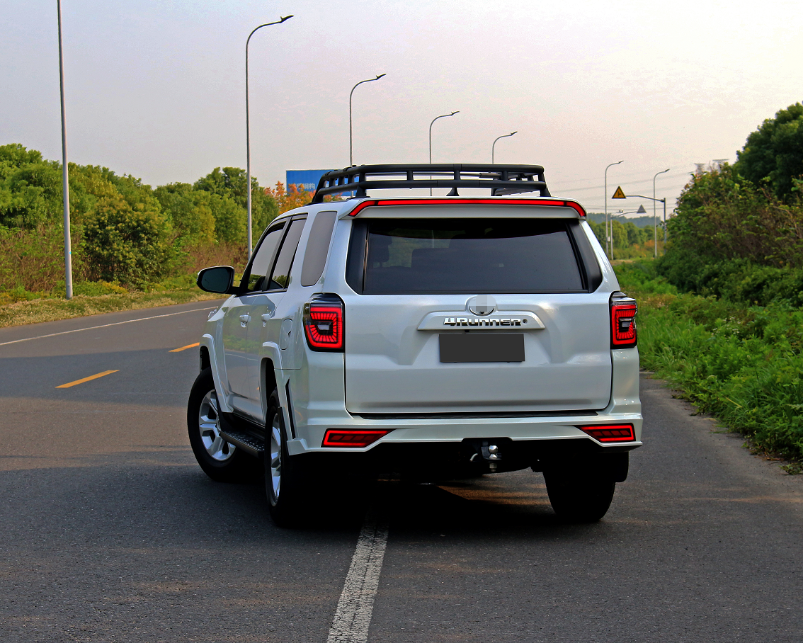 tail light For Toyota 4RUNNER Rear Spoiler Trunk Lid spoiler Carbon Fiber Rear Wing Spoiler