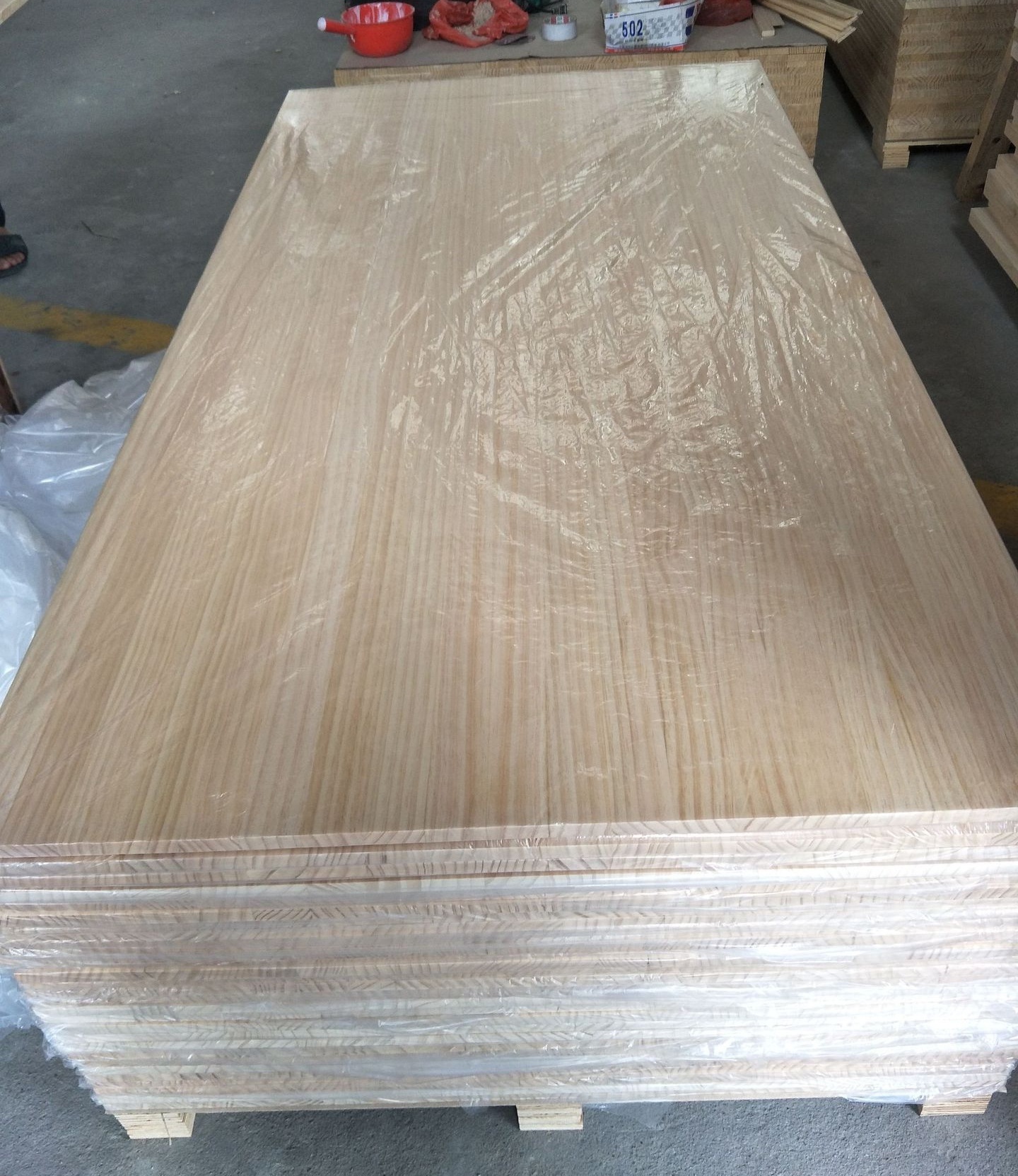 pine wood FJL board 1220x2440x12/15/18/24/30mm finger joint pine boards engineered wooden plate for kitchen cabinet furniture