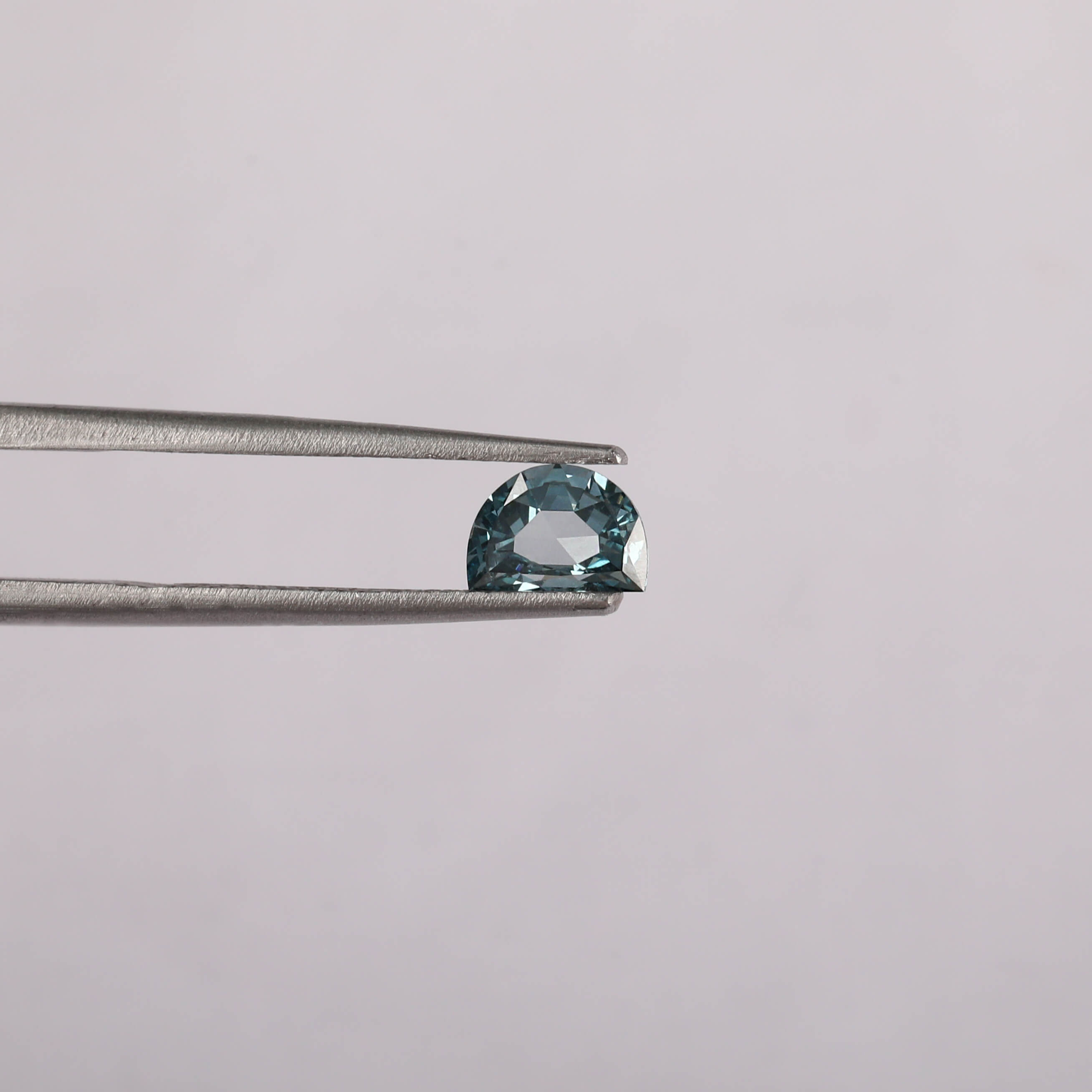 1.00 Carat Half Moon Portrait Cut Lab Grown Diamond / Blue Lab Diamond Loose Stone For Exquisite Jewelry Making