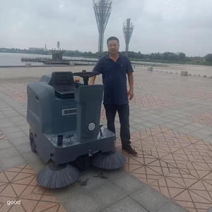 PLS-1250 New Arrival Easy Oprating dual disc brake design parking lot all-weather Commercial Floor Sweeper