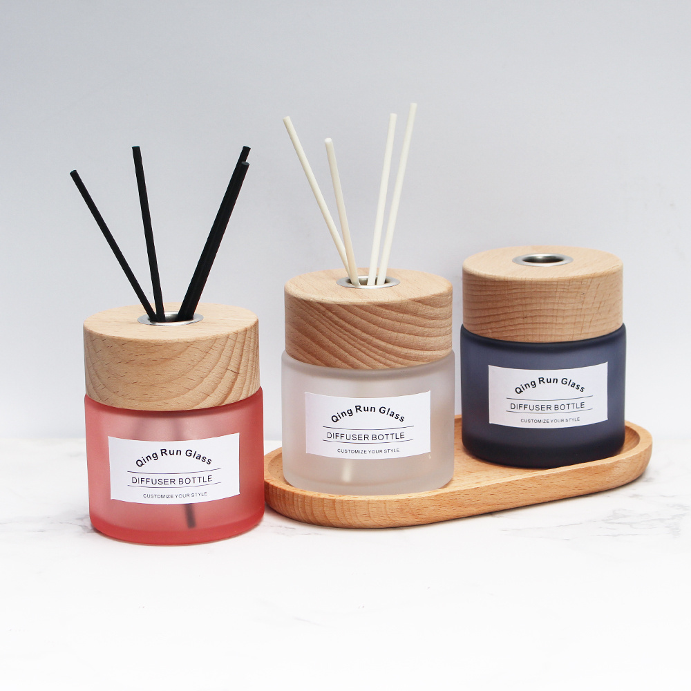 50ml 100ml 150ml 200ml Empty Luxury Perfume Aroma Round Glass Reed Diffuser Bottle With Wooden Cap And Box