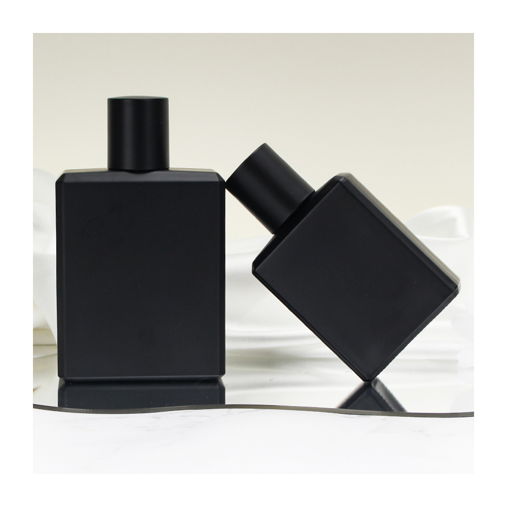 Wholesale 30ml 50 Ml 75ml 100ml Empty Luxury Flat Square Spray Fragrance Parfum Bottle Black Refillable Perfume Glass Bottle