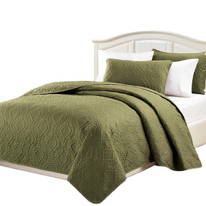 Coverlets Bedspreads and quilts Dust Ruffles