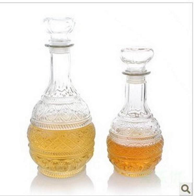 New Design Wholesale High quality Vodka Whiskey Gallon Wine Champagne Decanter Glass Bottles with Screw glass stopper