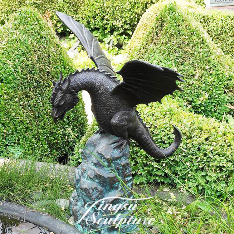 Bronze garden dragon fountain