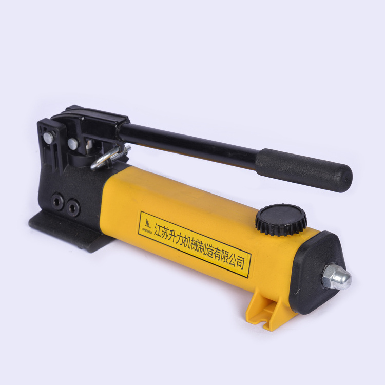 Hot sale Factory price Portable lightweight manual hydraulic oil pump for engineering